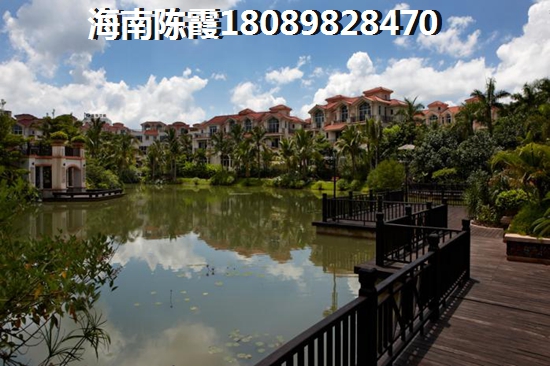 亚龙湾高尔夫别墅跟富春山居哪个合适买？海南三亚涨值空间大的项目